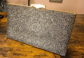 Cartera de fiesta dorada