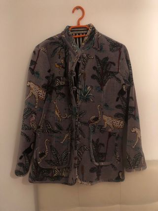 Chaqueta exclusiva estampado animal