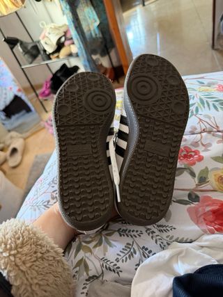 Adidas Samba Blancas y Negras