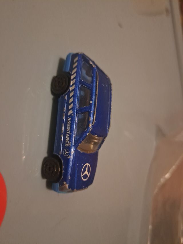 Mercedes 300 TE Majorette Azul