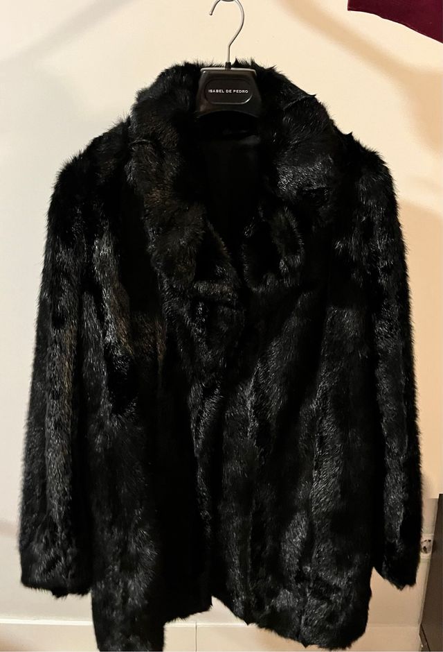 Chaquetón de piel Zara negro