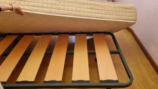 2 colchones y 2 somiers