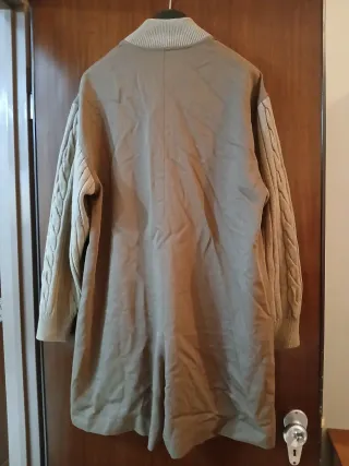 Tutina intera con zip frontale