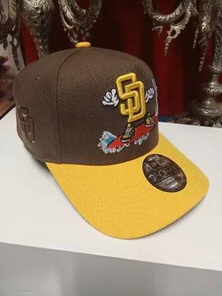 Gorra New Era 9Forty Marrón y Amarilla