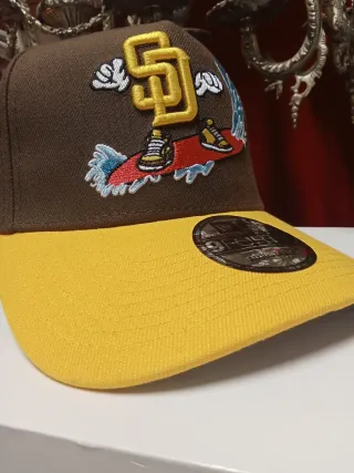 Gorra New Era 9Forty Marrón y Amarilla