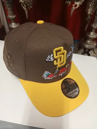 Gorra New Era 9Forty Marrón y Amarilla