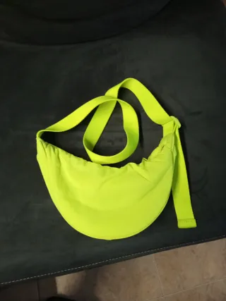 Bolso bandolera amarillo neón