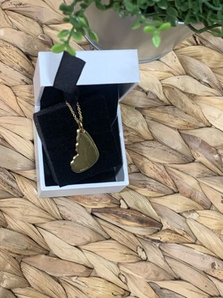 Colgante y cadena Pandora mariposa oro