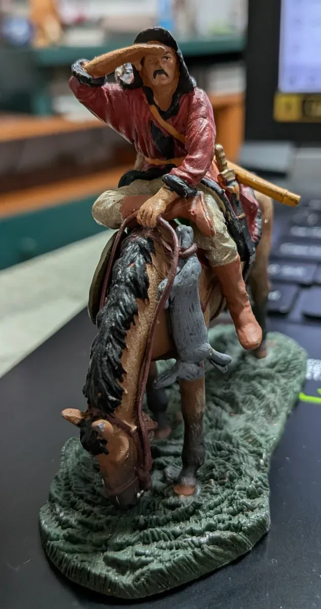 Figura in piombo di un guerriero unno a cavallo