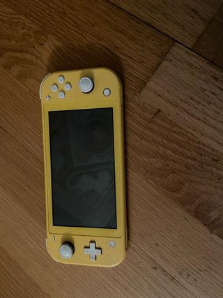 Nintendo Switch Lite Amarillo Right Stick defect
