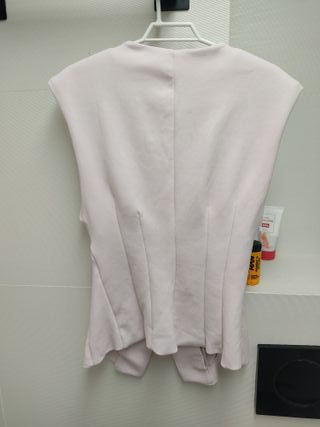 Chaleco elegante rosa pastel