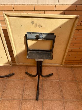 Mesa de bar plegable.  precio por unidad