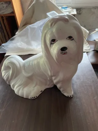 Figura cerámica perro blanco