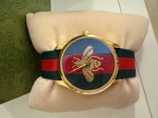 Reloj Gucci Unisex Oro y Verde