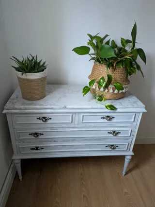 Pack cómoda y mesilla de mármol