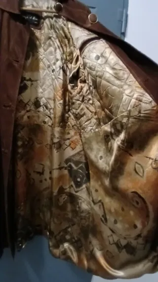 Abrigo de Pekary Marrón