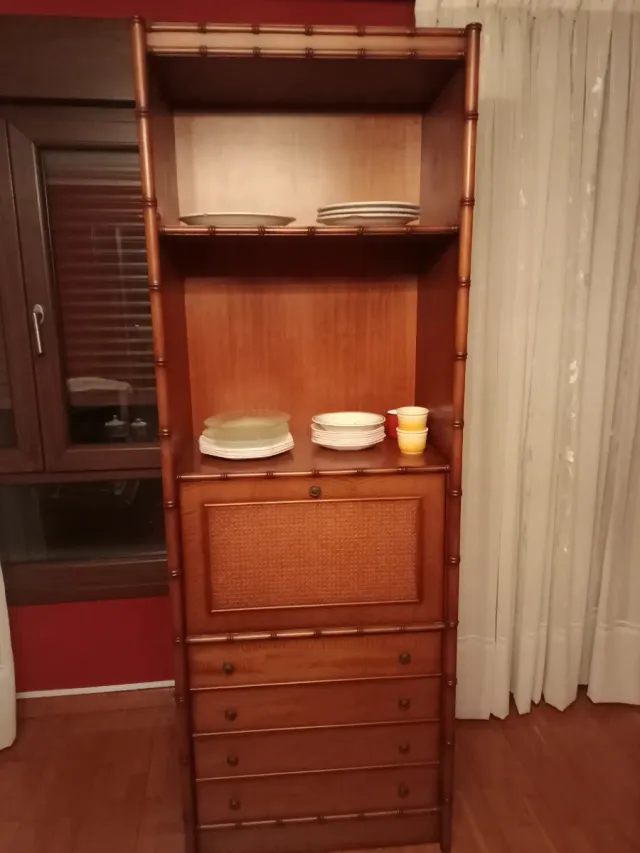 Vitrina/Aparador Bambú y Madera