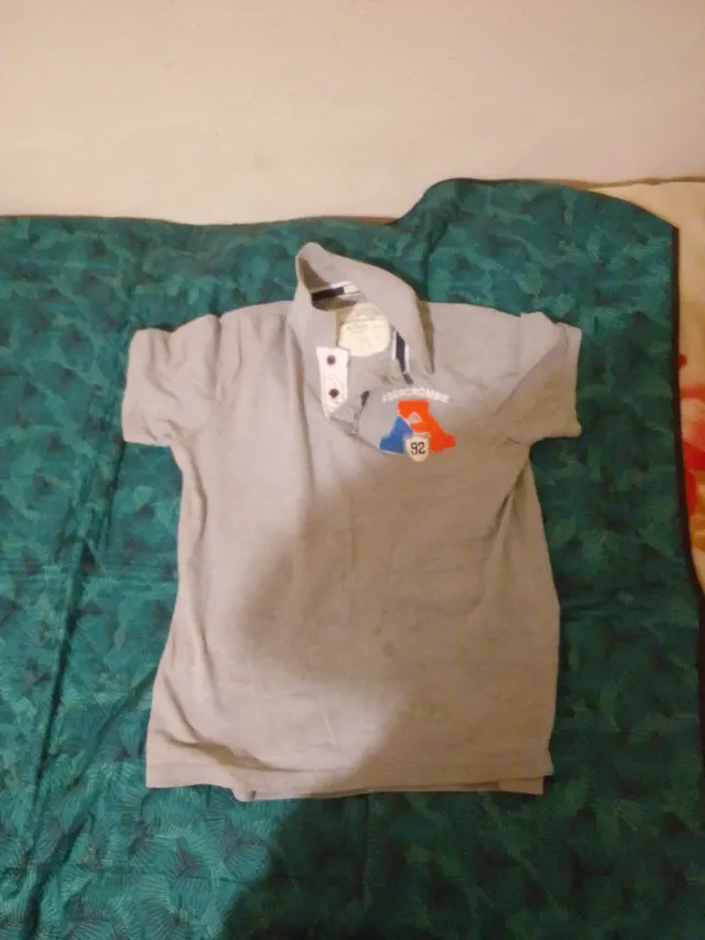 Polo Gris Abercrombie & Fitch