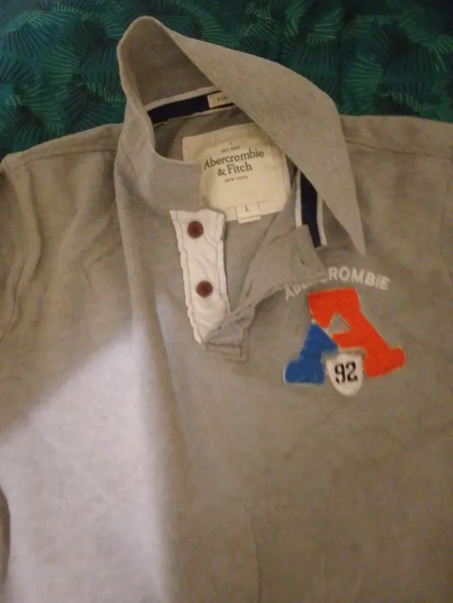 Polo Gris Abercrombie & Fitch