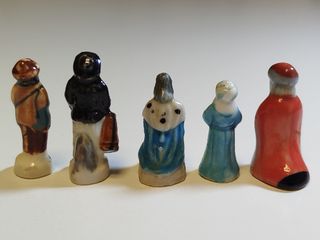 Figuras antiguas de Belén en miniatura