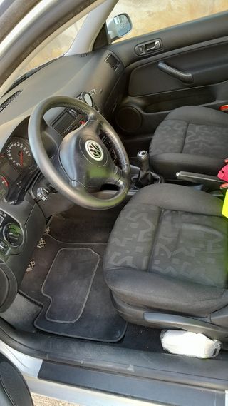 Volkswagen Bora 2000