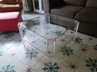 Tavolino in cristallo e acrilico