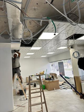 PLADURISTA Y TECHO DESMONTABLE