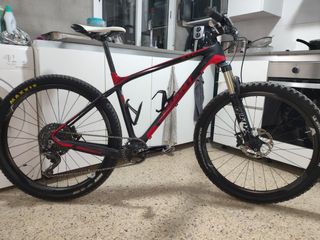 Vendo bicicleta giant xtc roja