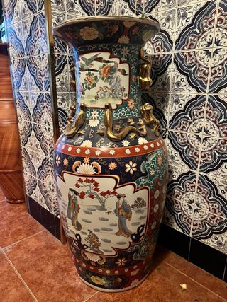 Jarrón Decorativo Cerámica Porcelana.  en cabra.