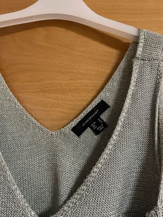 Camiseta tirantes plateada brillante