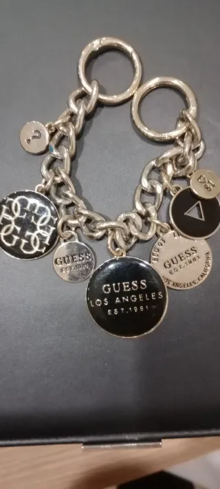 Bracciale Guess con ciondoli