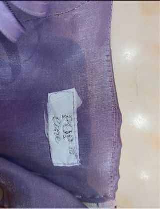 Vestido de fiesta morado y plateado