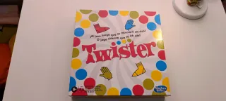 Juego de mesa Twister (1 año)
