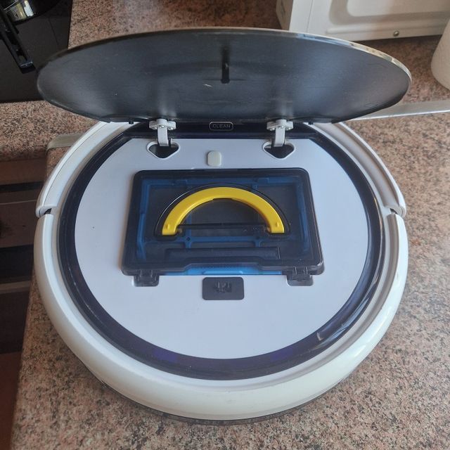 Robot aspirapolvere iLife V5S PRO dorato