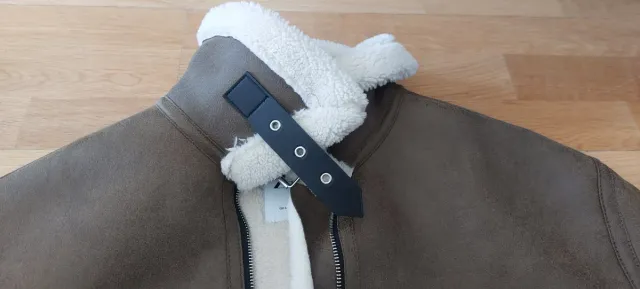 Chaqueta Zara efecto piel forrada