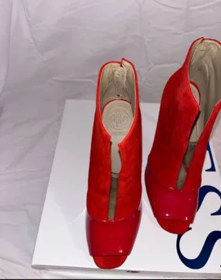 Zapatos Guess Rojos Peep Toe Tacón