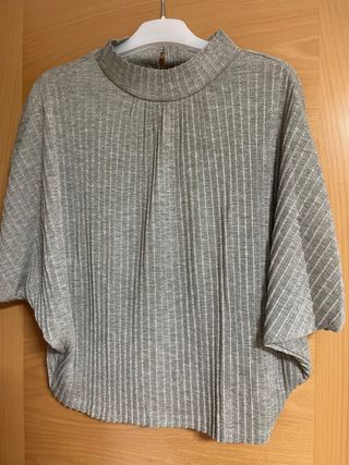 Camiseta gris plateada manga corta