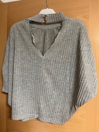 Camiseta gris plateada manga corta