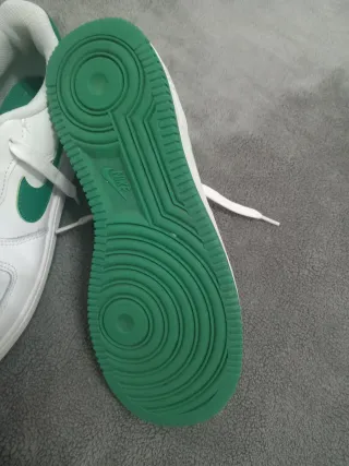 Zapatillas Nike Air Force 1 Blancas y Verdes