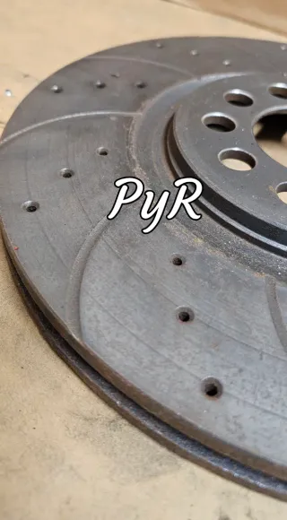 Frenada delantera Audi S3 8L