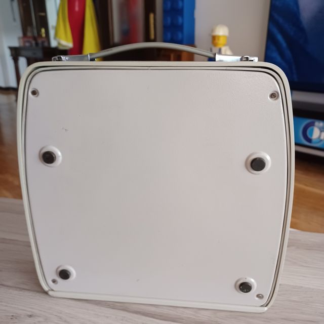 Macchina da scrivere Adler Tippa S anni '60