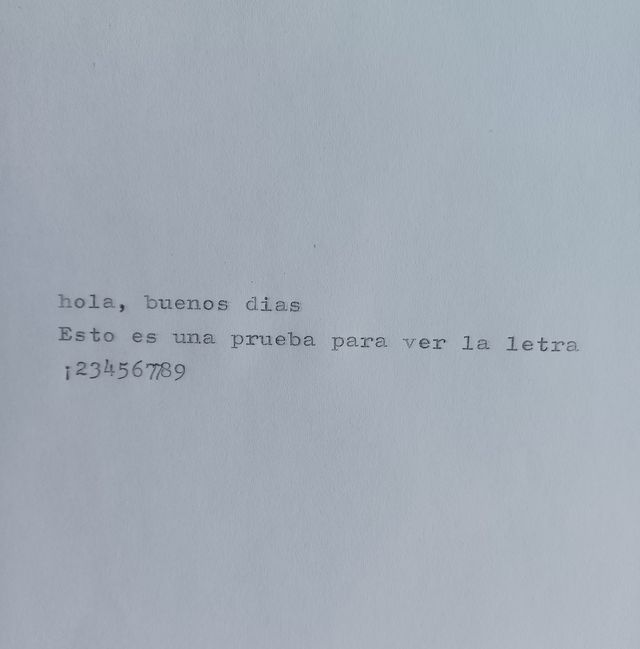 Macchina da scrivere Adler Tippa S anni '60