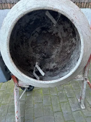 Hormigonera Naranja y Gris