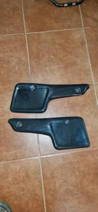 Juego Tapas Traseras Rieju RV / Marathon