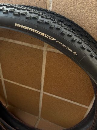 Cubierta Specialized Rhombus PRO 700x47 Gravel