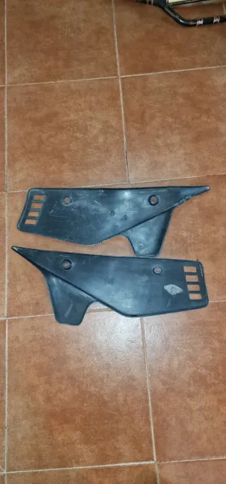 Tapas Traseras Rieju RV / Marathon