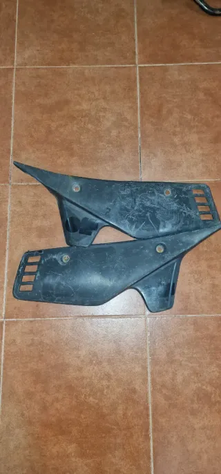 Tapas Traseras Rieju RV / Marathon