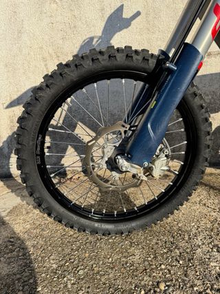 350 FE 27 horas 800 km Husqvarna 2025