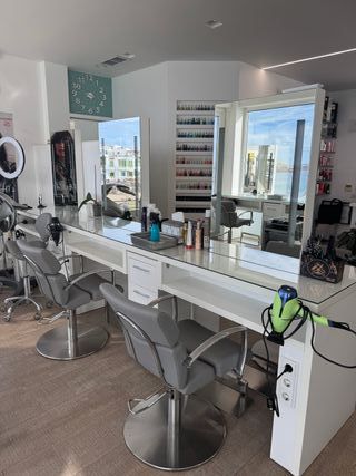 Mobiliario Peluquería Completo