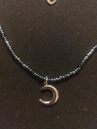 Collar de cuentas acrílicas y acero inoxidable